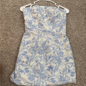 Amazon Strapless Dress in Blue and White Floral